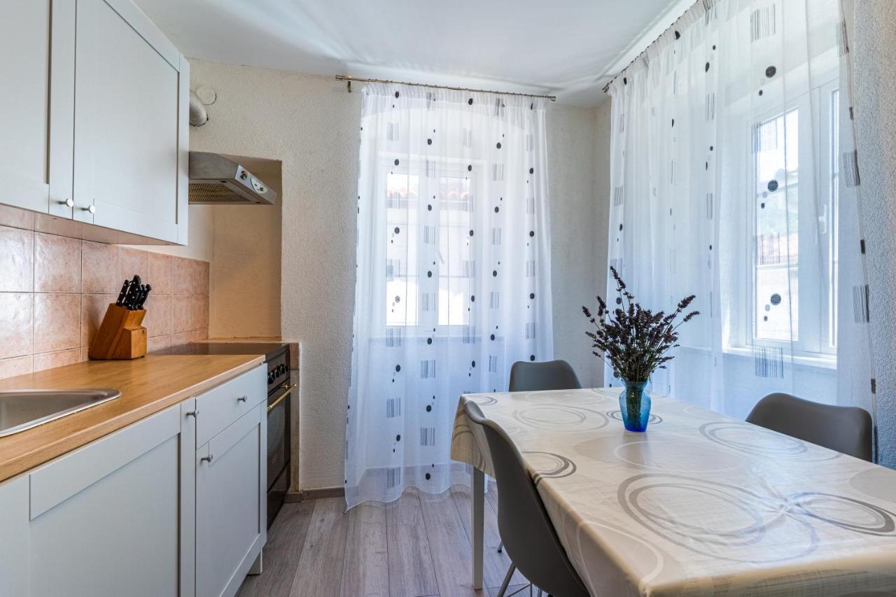 קרס Apartman Antonija מראה חיצוני תמונה