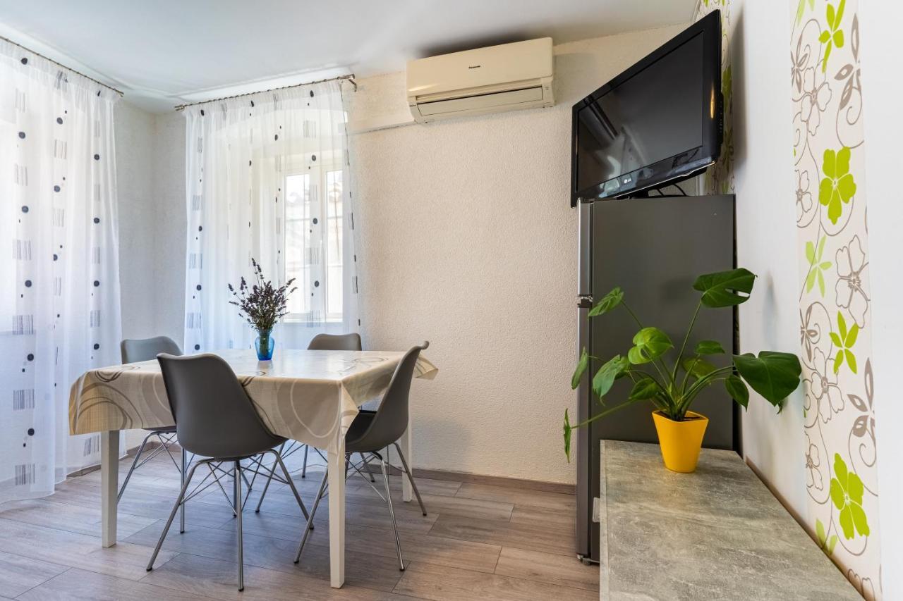 קרס Apartman Antonija מראה חיצוני תמונה